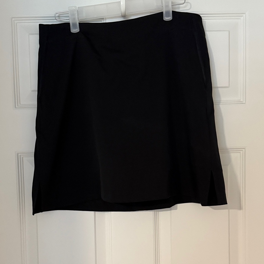 Lady Hagen Classic Black Essential Skort